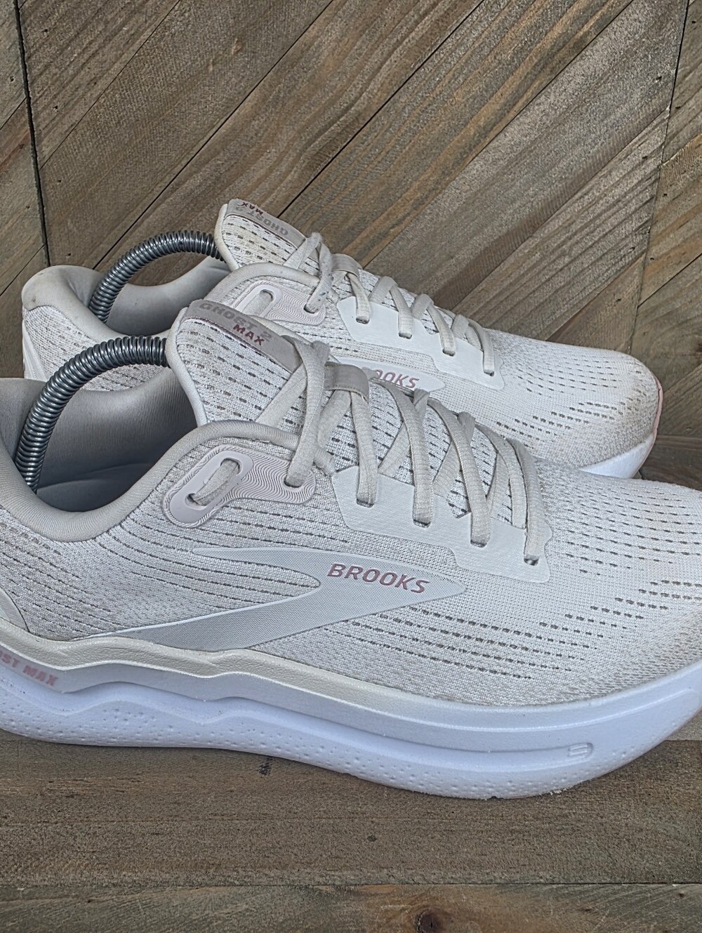 Brooks Ghost Max 2 Womens Athletic Running Shoes Size 10 D Wide Beige NO INSOLES